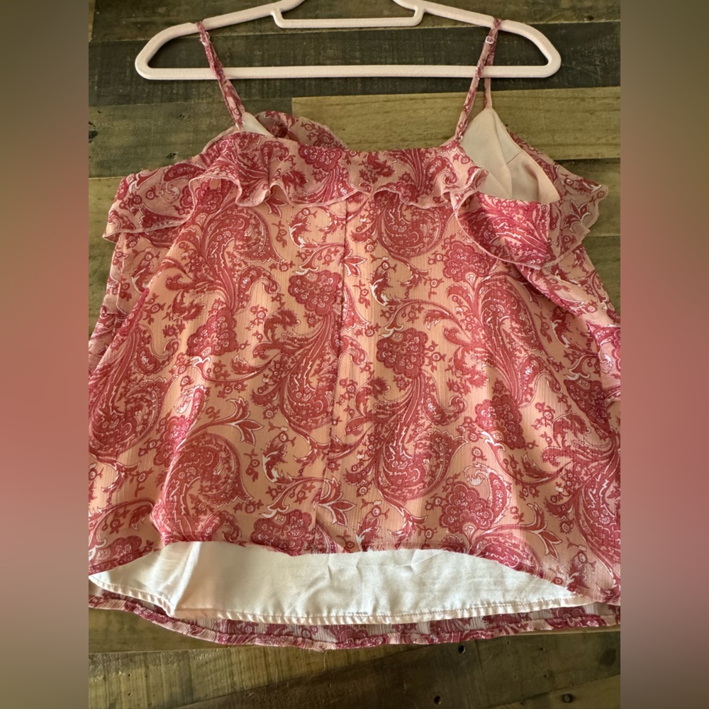 Express lined paisley camisole with 4 pearl buttons💕 - Picture 3 of 3